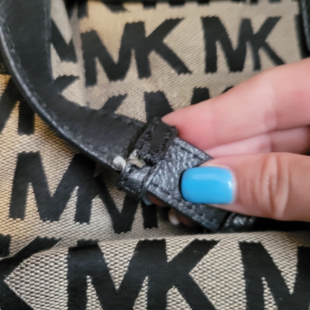MICHAEL KORS tote - Picture 5 of 5